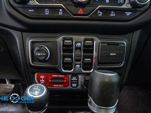 Used 2021 Jeep Gladiator Rubicon image 19