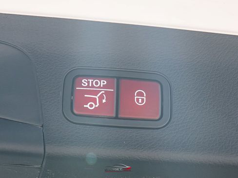 Used 2021 Mercedes-Benz GLS 450 4MATIC image 49
