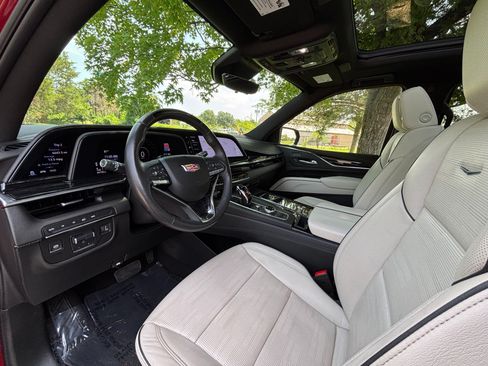 Used 2024 Cadillac Escalade Sport w/ LPO, ONYX Package AWD/4WD image 10