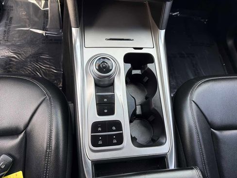 Used 2020 Ford Explorer XLT w/ Equipment Group 202A image 38