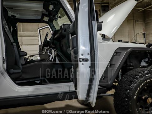 Used 2018 Jeep Wrangler Unlimited Sport w/ Power Convenience Group image 81