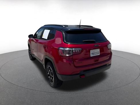 Used 2025 Jeep Compass Trailhawk AWD/4WD image 11