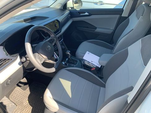 Certified 2023 Volkswagen Taos SE w/ Black Wheel Package image 3