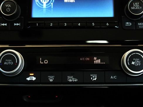 Used 2019 Honda Insight LX image 22