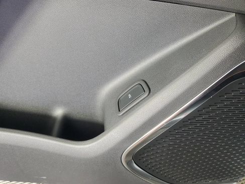New 2026 Chevrolet Traverse RS w/ LPO, Floor Liner Package FWD image 28
