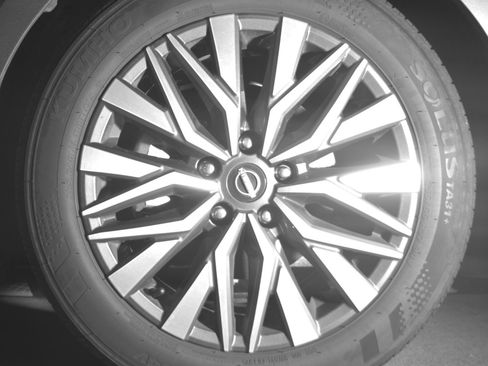 Used 2025 Nissan Altima 2.5 SV FWD image 12