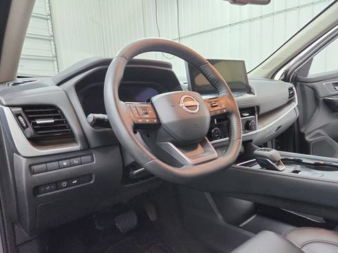 Used 2026 Nissan Rogue Platinum w/ Platinum Premium Package AWD/4WD image 18