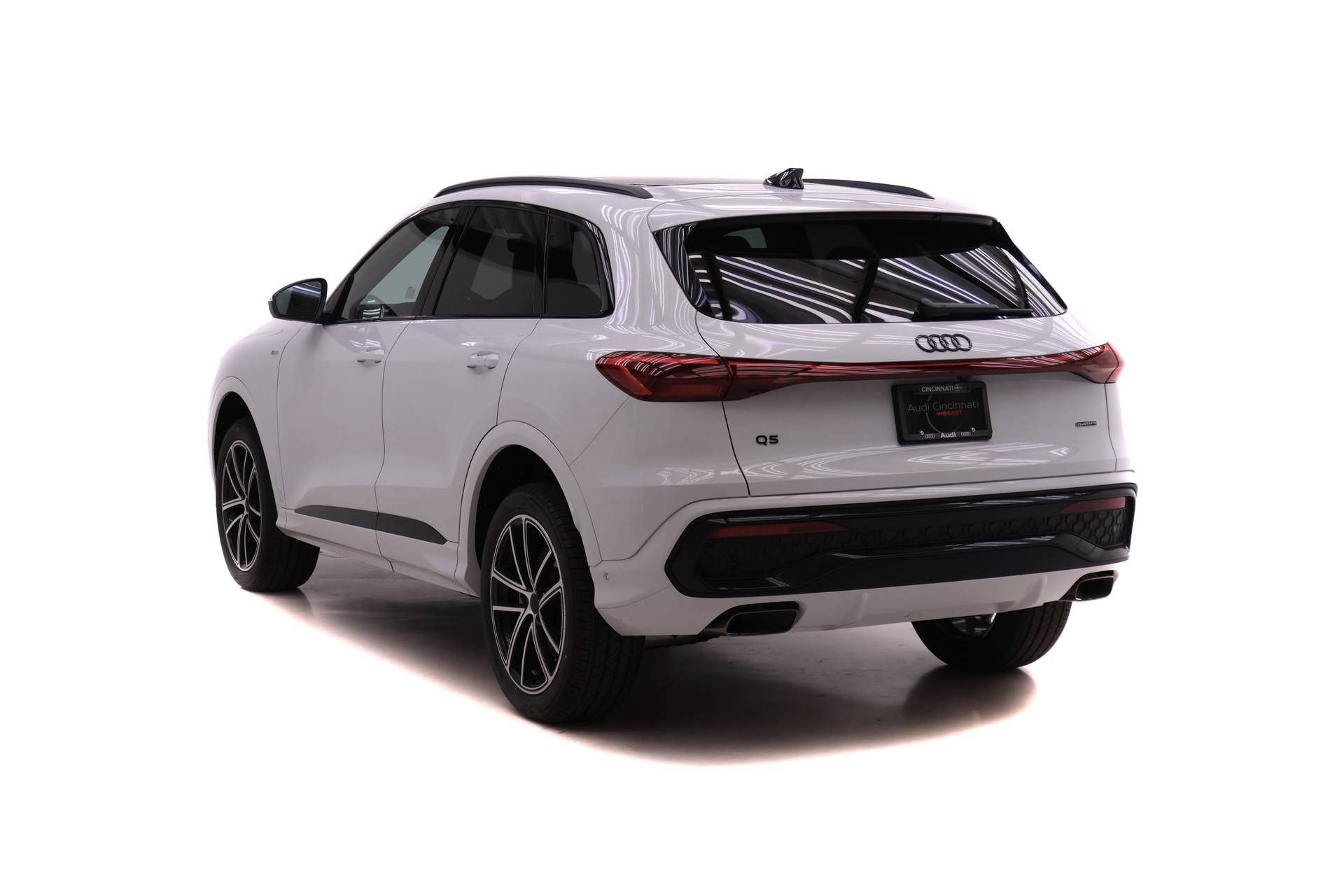 Used 2026 Audi Q5 Premium Plus w/ Premium Plus AWD/4WD image 5