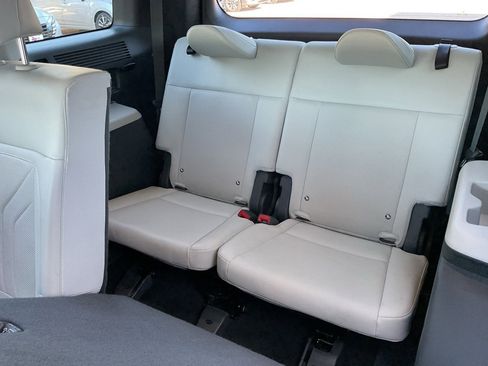 Used 2025 Hyundai Santa Fe SEL image 16