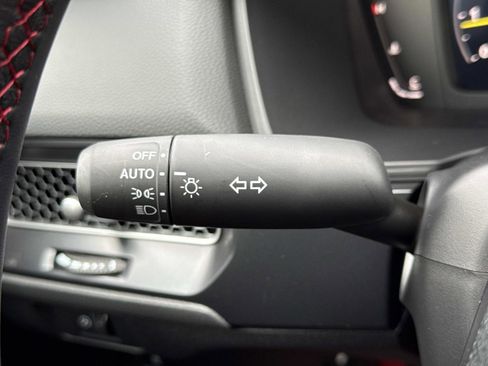 Used 2023 Honda Civic Type R image 9