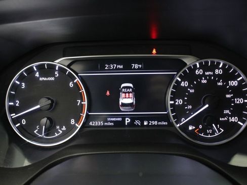 Used 2025 Nissan Rogue SV FWD image 10