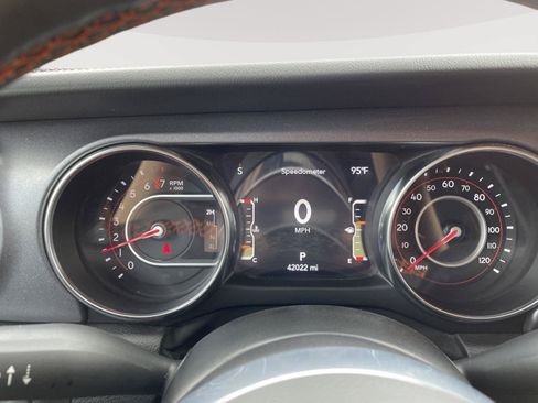 Used 2022 Jeep Gladiator Mojave w/ LED Lighting Group AWD/4WD image 2