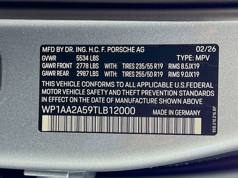 New 2026 Porsche Macan Base image 34