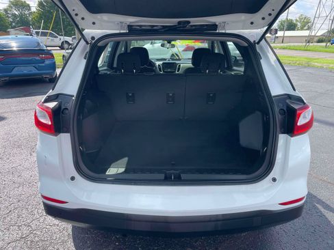 Used 2019 Chevrolet Equinox LS FWD image 6