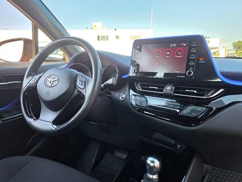 Used 2021 Toyota C-HR XLE FWD image 13