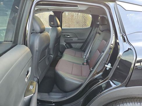 Certified 2025 Nissan Kicks SR w/ SR Premium Package image 3