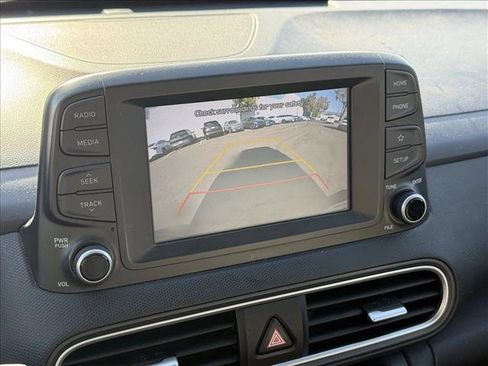 Used 2018 Hyundai Kona SE FWD image 12