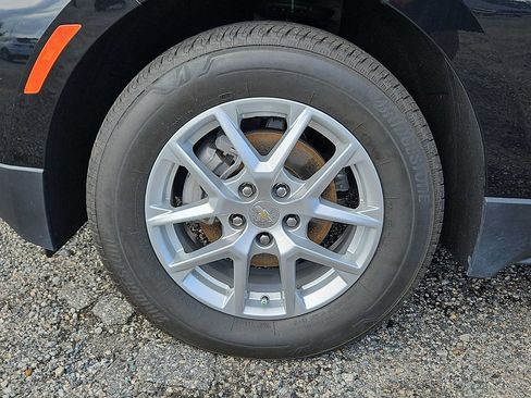 Used 2024 Chevrolet Equinox LT AWD/4WD image 8