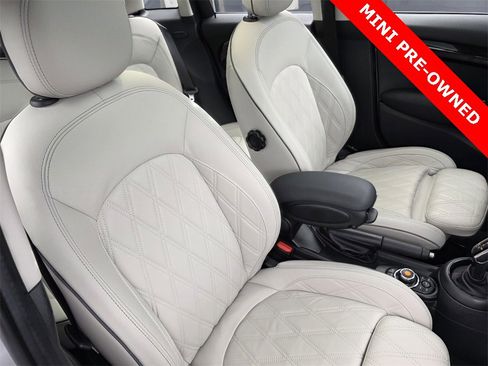 Used 2021 MINI Cooper S w/ Signature Upholstery Package image 30