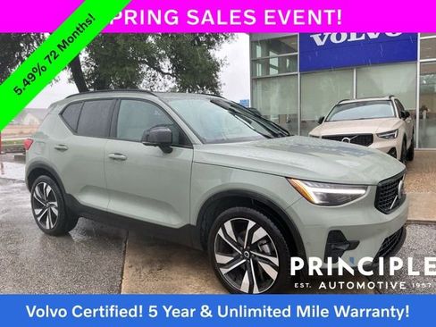 Used 2024 Volvo XC40 B5 Plus w/ Climate Package AWD/4WD image 1
