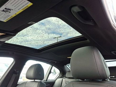 Certified 2023 BMW 540i xDrive w/ Executive Package image 16