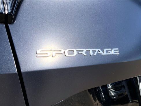 Used 2026 Kia Sportage SX AWD/4WD image 31