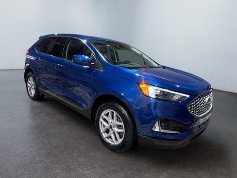 Used 2024 Ford Edge SEL w/ Convenience Package image 7