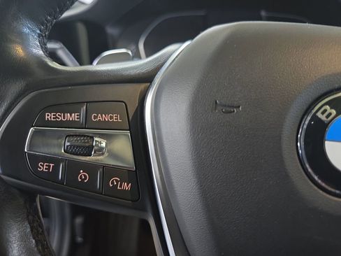 Used 2021 BMW 330i Sedan w/ Convenience Package image 17
