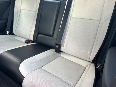 Used 2018 Dodge Challenger SXT Plus image 12