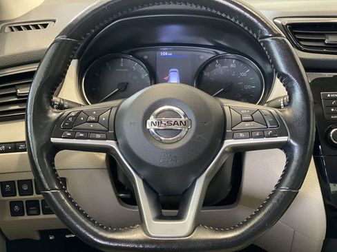 Used 2020 Nissan Rogue Sport SV w/ All-Weather Package AWD/4WD image 17