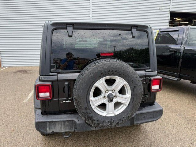 Used 2021 Jeep Wrangler Unlimited Sport w/ Cold Weather Group AWD/4WD image 8