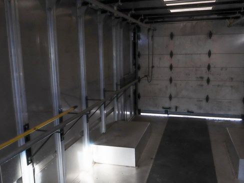 Used 2017 Ford E-350 and Econoline 350 Super Duty image 30