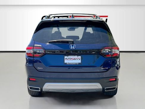 Used 2024 Honda Pilot Elite image 6