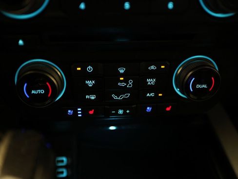 Used 2018 Ford F150 Raptor w/ Equipment Group 802A Luxury image 28