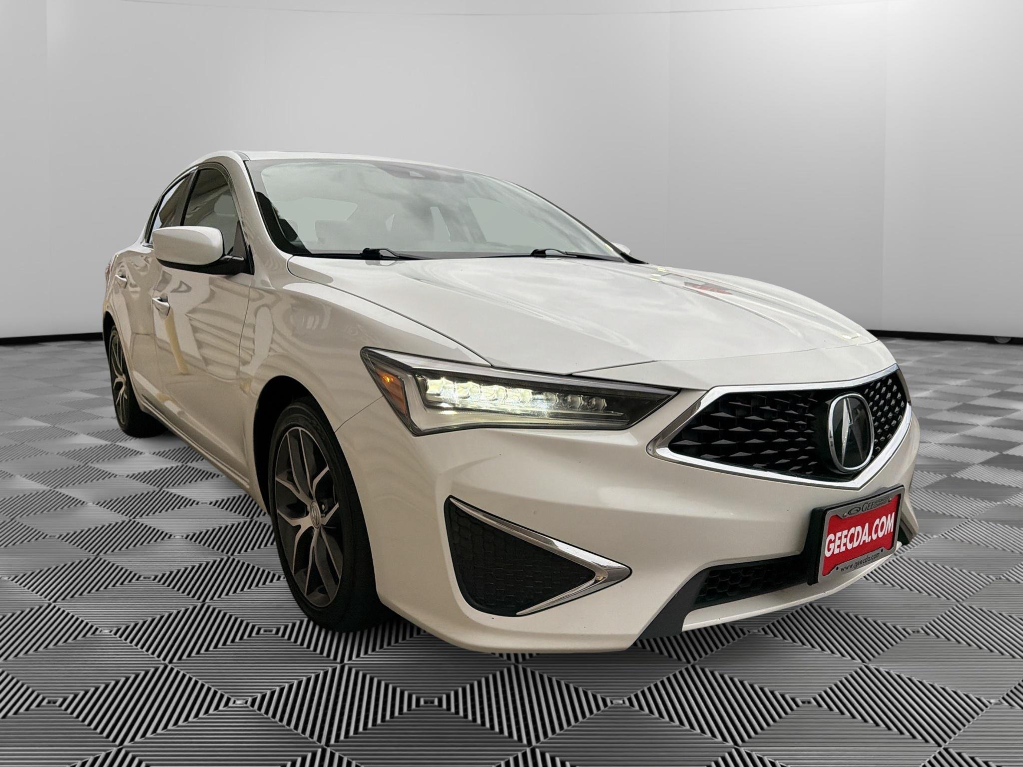 Used 2019 Acura ILX FWD image 3