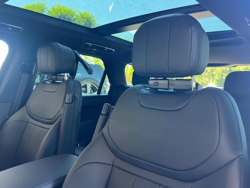 New 2026 Land Rover Range Rover Sport SE AWD/4WD image 22