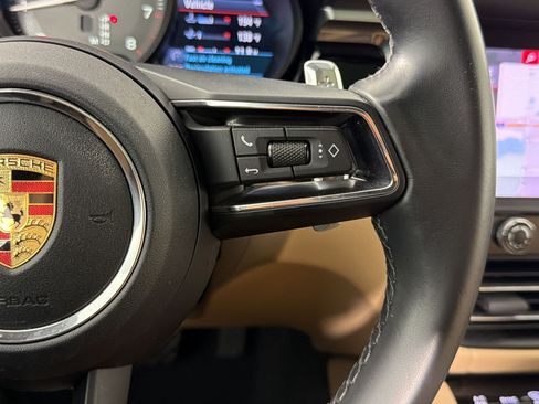 Certified 2023 Porsche Macan AWD/4WD image 20