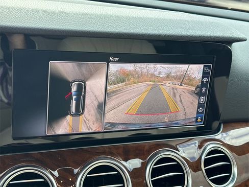 Used 2019 Mercedes-Benz E 450 4MATIC Wagon image 33