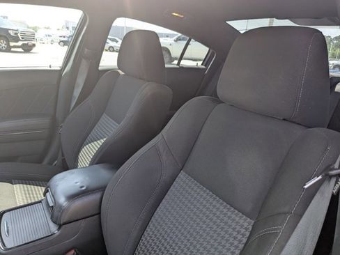 Used 2023 Dodge Charger SXT w/ Blacktop Package image 15