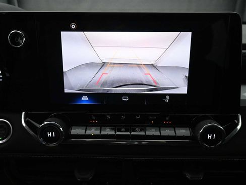 Certified 2024 Chevrolet Colorado LT w/ LT Convenience Package II image 8