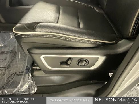 Used 2023 RAM 1500 Laramie AWD/4WD image 25