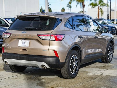 Used 2020 Ford Escape S image 5