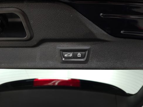 Used 2018 BMW X5 xDrive50i image 37