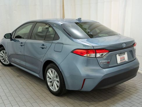 Used 2025 Toyota Corolla LE w/ LE Premium Package image 3