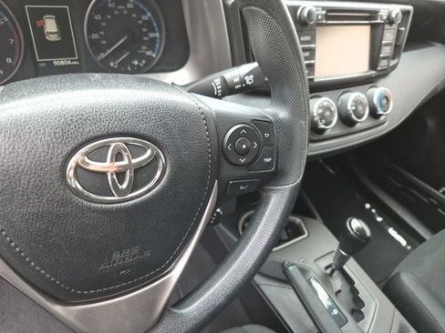 Used 2017 Toyota RAV4 LE w/ All Weather Liner Package AWD/4WD image 20