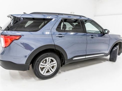 Used 2021 Ford Explorer XLT AWD/4WD image 8