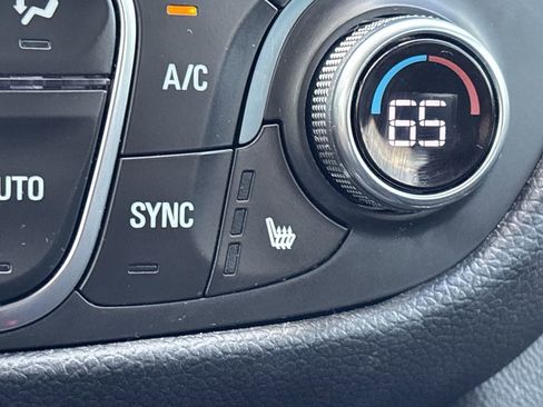 Used 2024 Chevrolet Equinox RS image 24