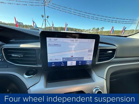 Used 2022 Ford Explorer XLT w/ Equipment Group 202A image 36