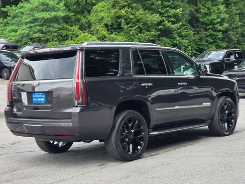 Used 2016 Cadillac Escalade Premium AWD/4WD image 6