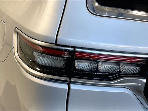 Used 2022 Jeep Grand Wagoneer Series I image 35